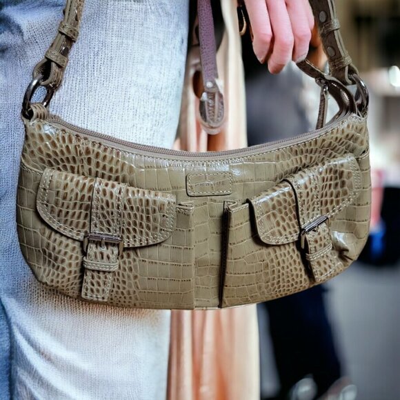 Prague Alligator Style Tan Leather Purse - Picture 1 of 9